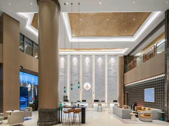 Elong Deluxe Hotel (Xuzhou Jiawang Wuyue Square) Hotel in Jiangsu