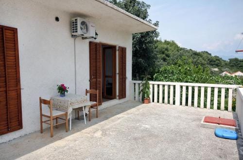 Apartments and rooms by the sea Cove Saplunara, Mljet - 4907 Hotel in Korita, Mljet