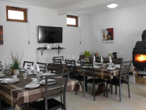 Guest House Good Night Hotel in Lika-Senj County