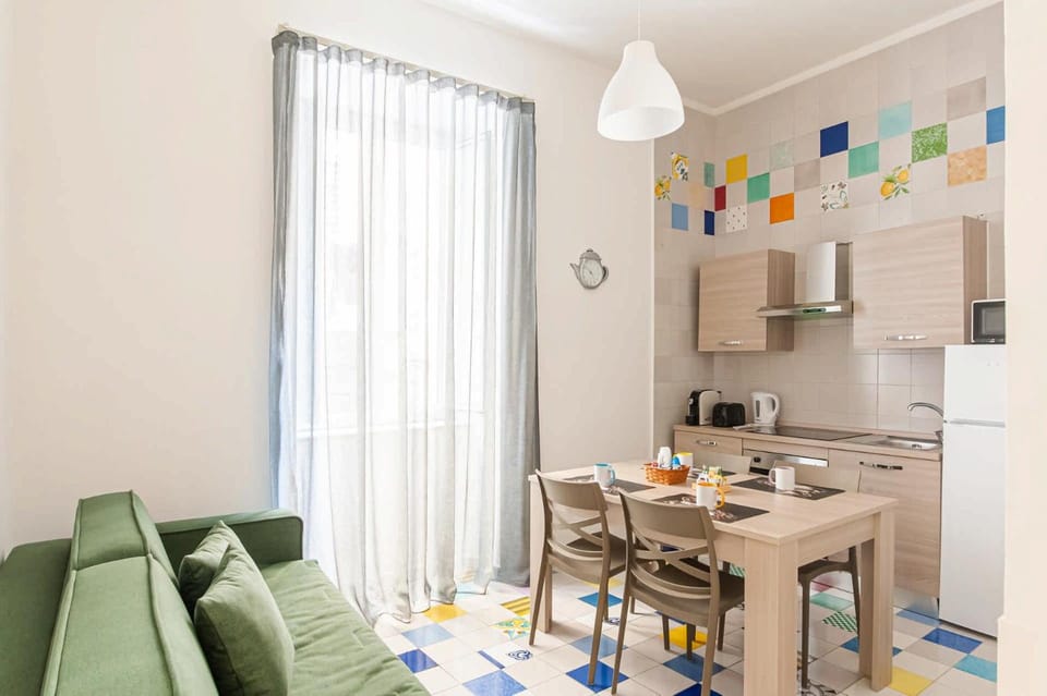 Appartamenti La Dimora di Parthenope Centro Storico Apartment hotel in Naples