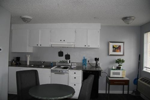 Naval Suites Hotel in Bremerton