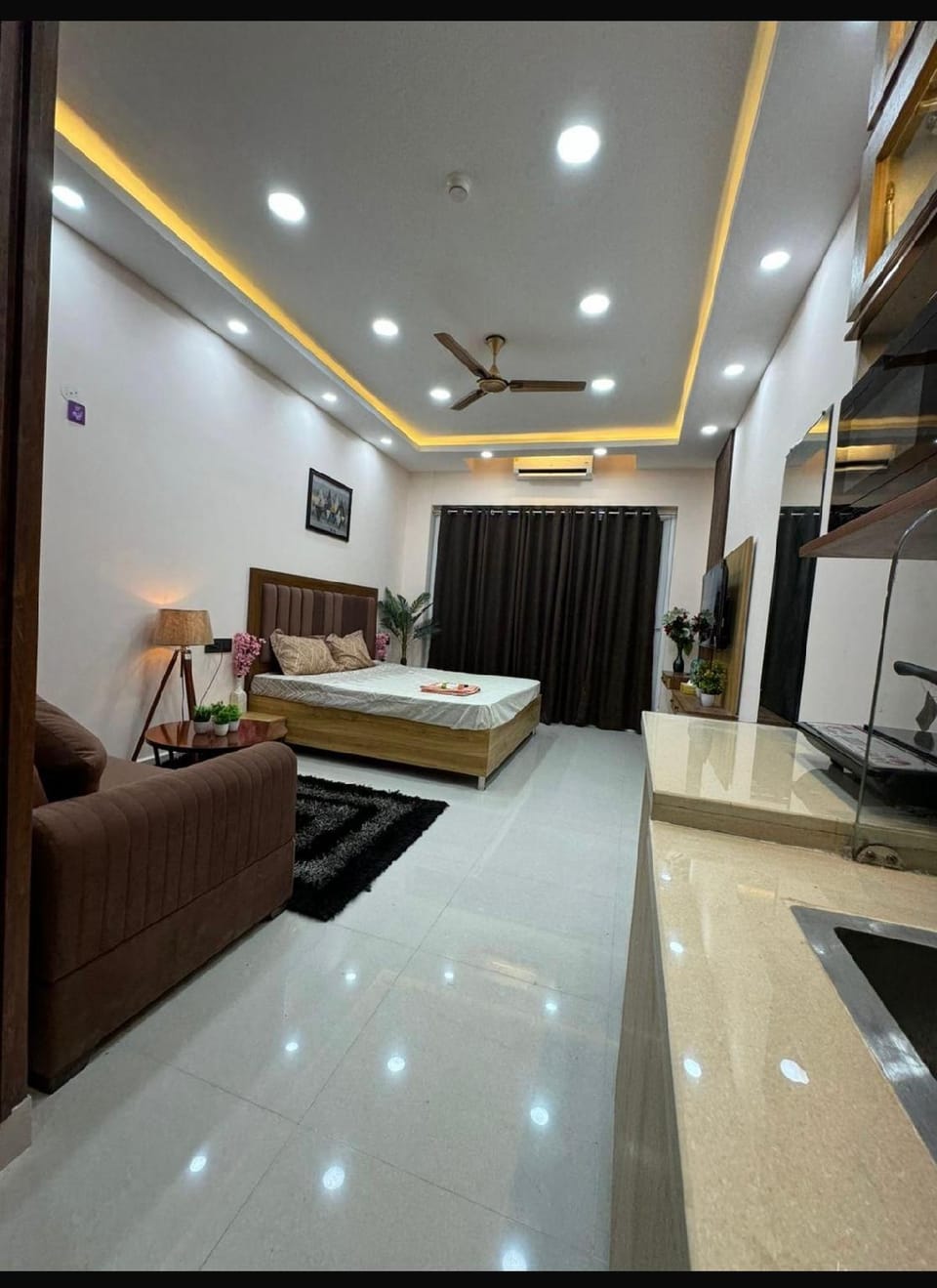 Studio  Apartment hotel in Noida