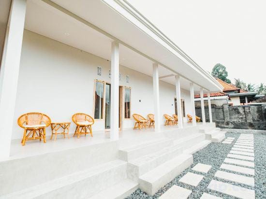 Queenara Local House Hotel in Payangan