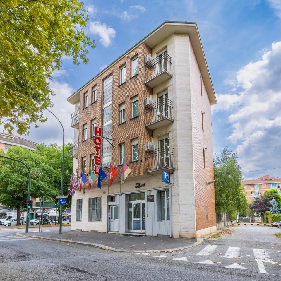Domino Hotel Hotel in Turin