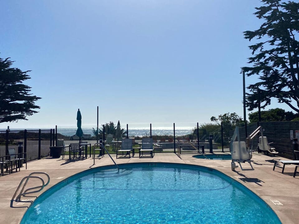 Castle Inn Hotel in Cambria