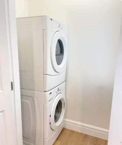 Beautiful place with Kitchen, Washing Machine, Internet near UBC, beach and DT Hotel in Vancouver