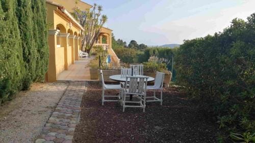 La Maison Bleue Hotel in Toulon