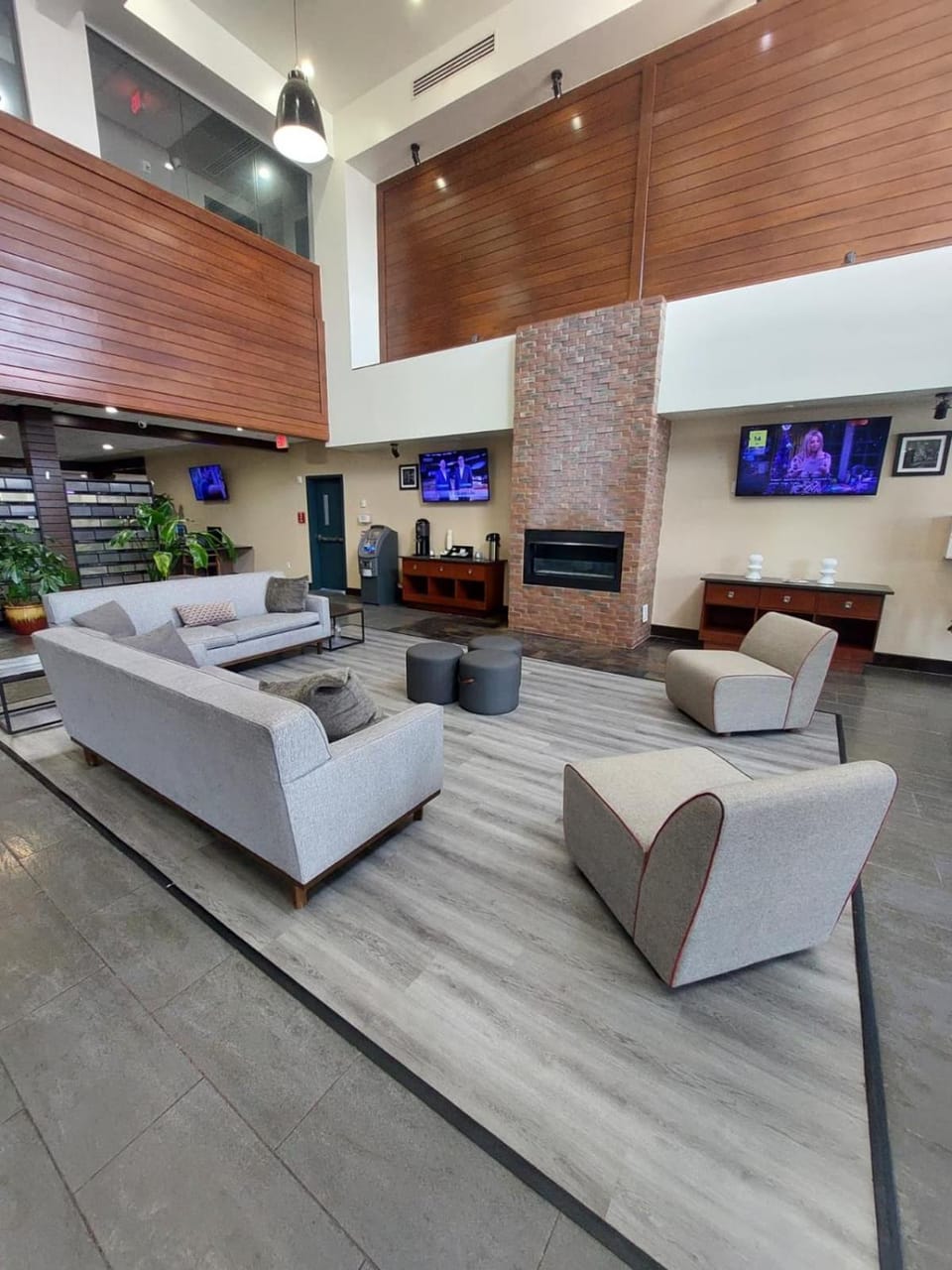 Surface Boutique Hotel Will Rogers Airport  Restaurant & Bar Hotel in Oklahoma City