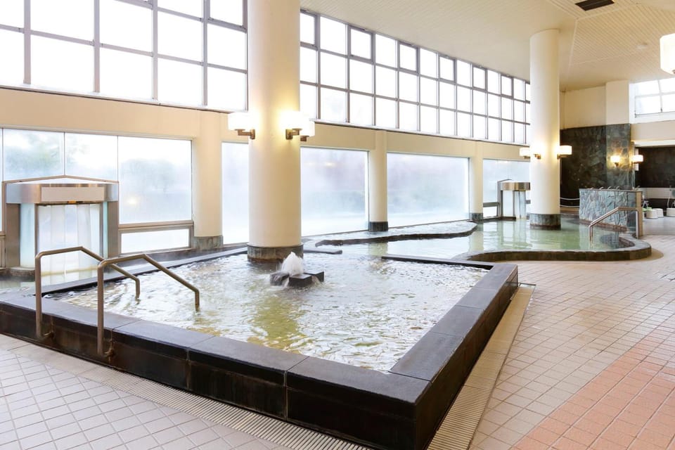 Spa Resort Hawaiians VIR Port Hotel in Japan
