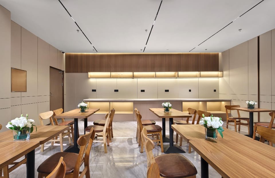 Jinglai · Selected - Shanghai Tongji Hospital Xincun Road Subway Station Hotel in Shanghai