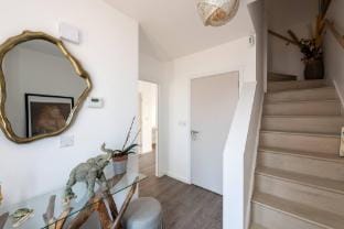 Stylish 3-Bed Townhouse with 3 Baths in Southgate Hotel in Enfield