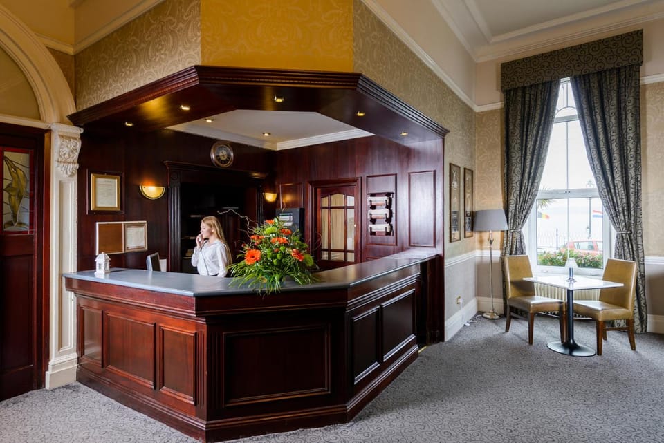 Commodore Hotel Hotel in County Cork