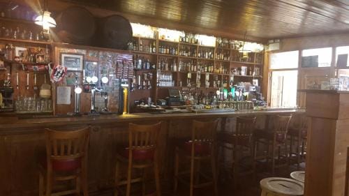 Skellys Inn in Longford