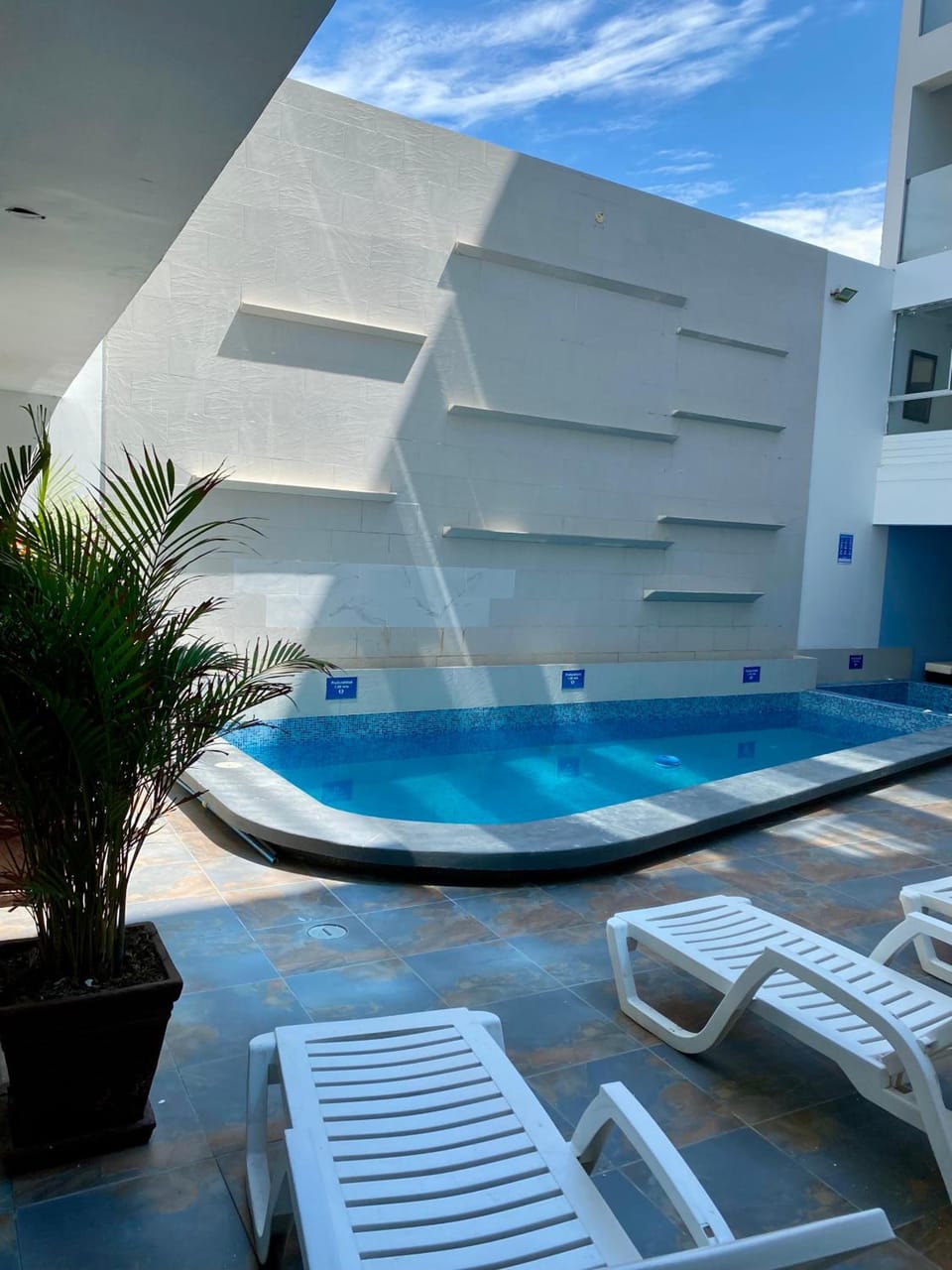 Swimming pool