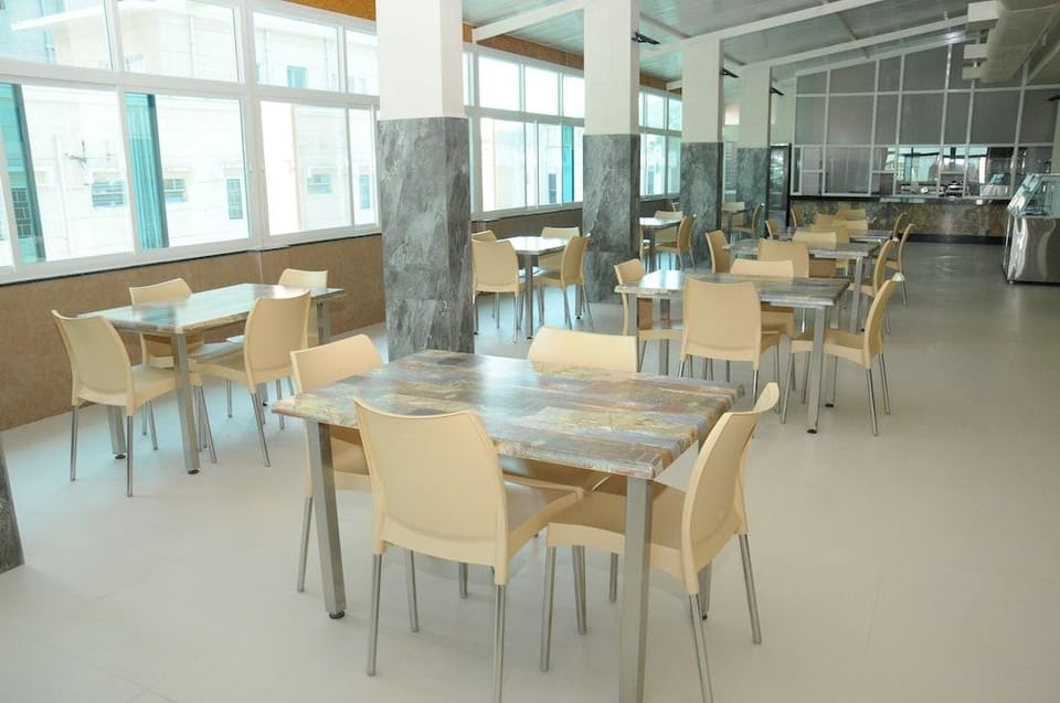 Sreeparthi Hotel Hotel in Andhra Pradesh