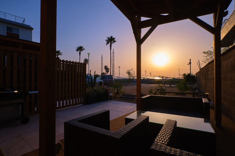 Rush Awaji - Seaside Holiday Home Hotel in Hyogo Prefecture
