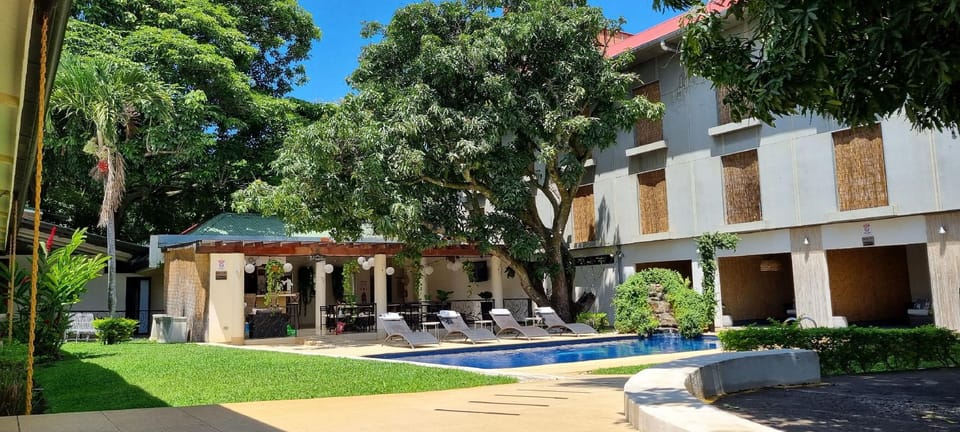 Hotel Mango Airport Hotel in Alajuela