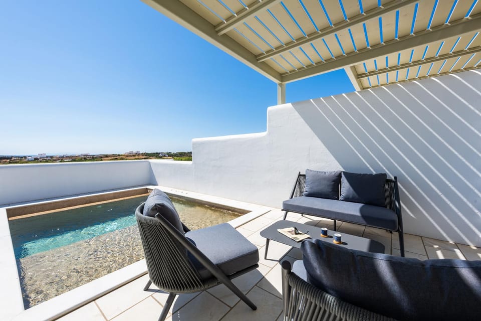 Sersi Paros Hotel in Decentralized Administration of the Aegean