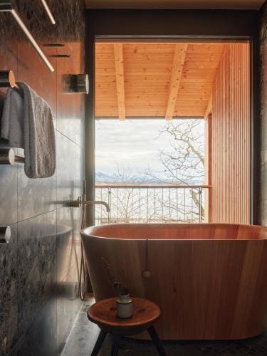 Chiemgauhof Lakeside Retreat Hotel in Salzburgerland