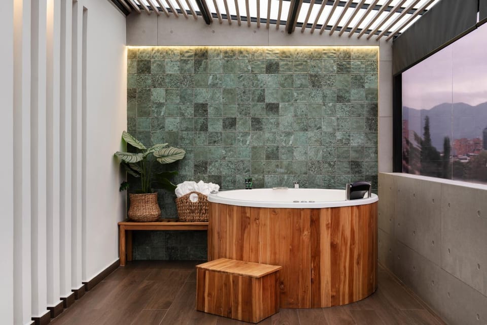 Hotel Black Tower Premium Hotel in Bogota