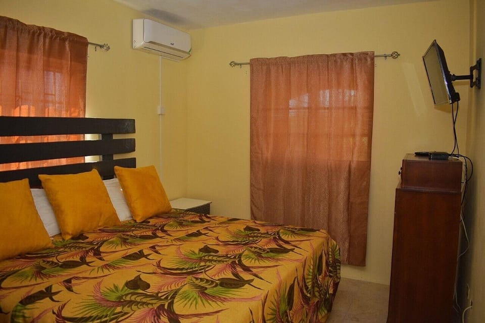 Unity Villa Hotel in St. James Parish