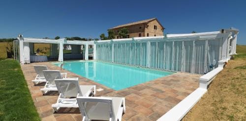 villa Resort Tre Castelli Hotel in Marche