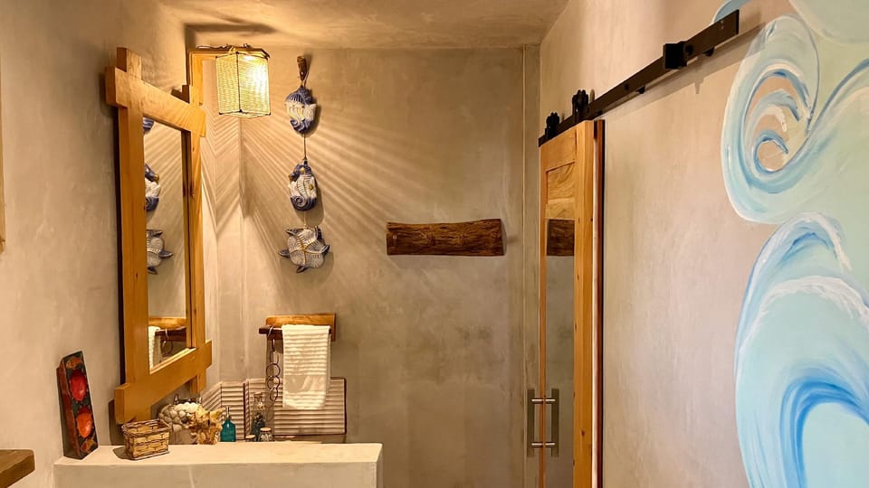 SHANTI SURF CAMP Hotel in Guatemala