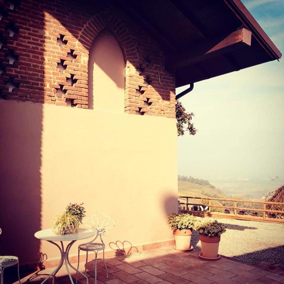 700enolocanda Inn in Lombardy