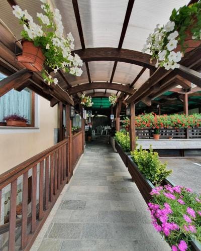 Hotel Ristorante Chateau Hotel in Aosta Valley, Italy
