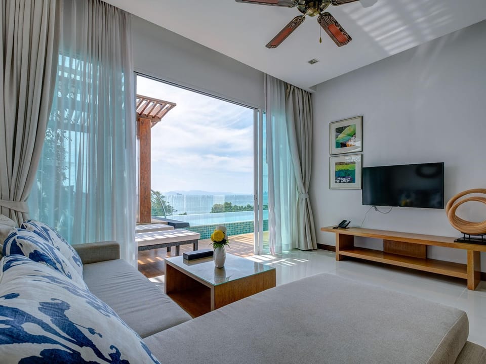Separate living room