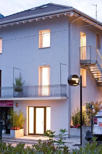 Manzoni 124 Bed&Relax Hotel in Province of Brescia
