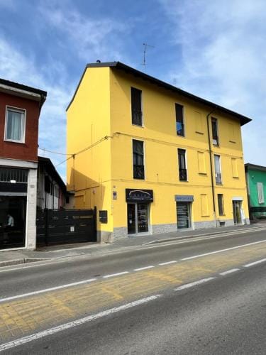 Room Saronno + B&B Hotel in Saronno
