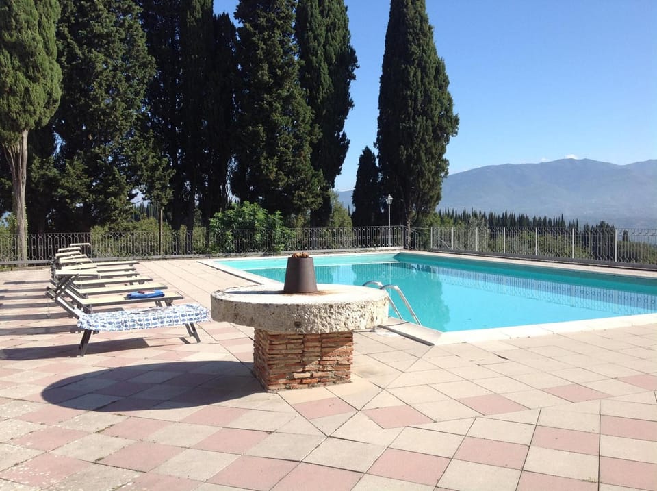 Castello di Pratelli Hotel in Tuscany
