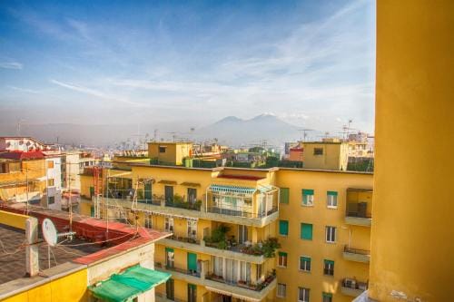Easy House Hotel in Naples