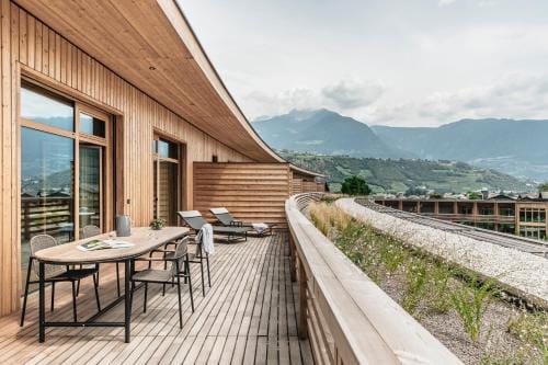 VillaVerde Aparthotel Hotel in Algund