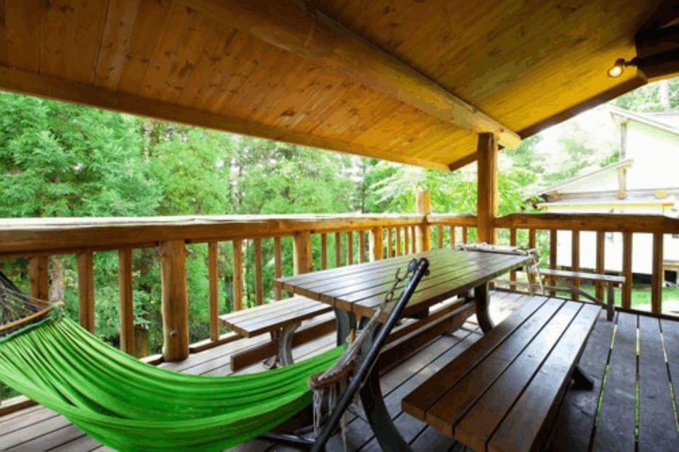 Kurokawa Mori no Cottage Lodge in Japan
