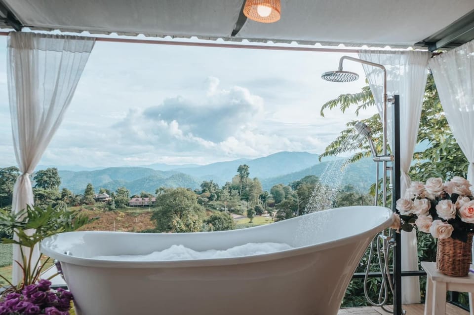 Bathtub