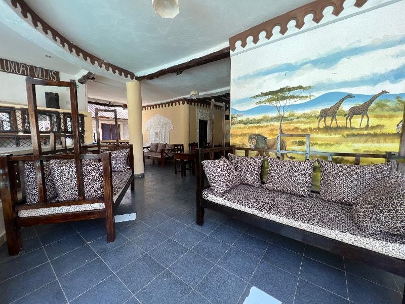 Kivuli Villas Diani  Resort in Kenya
