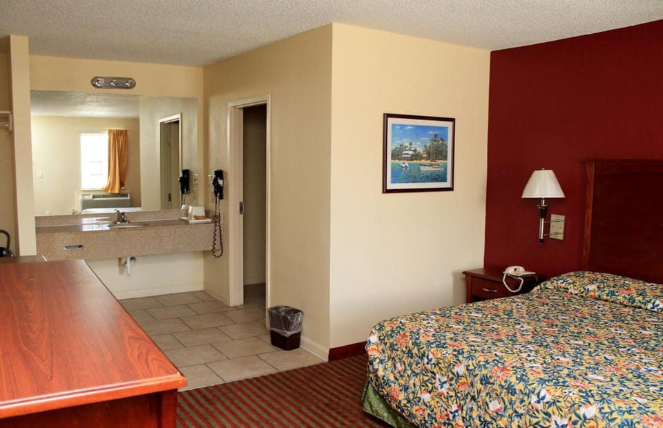 Best Way Inn and Suites - New Orleans Motel in Viavant-Venetian Isles