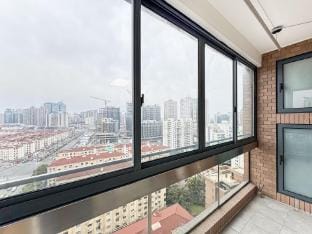Tyms 2BR Apt TianshanRD Near CESIS Line2 Hotel in Shanghai