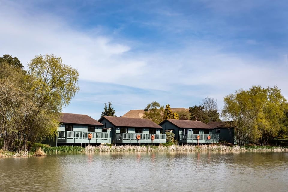 The Vale Golf & Country Club Hotel in Wychavon District