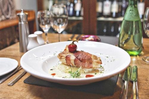 Beach Hotel & Restaurant Hotel in County Donegal