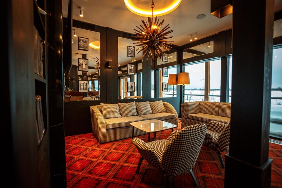 Bar/lounge