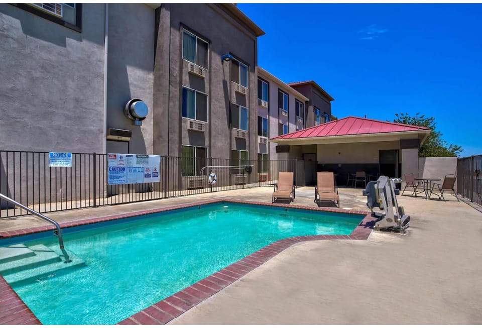 Motel 6 Hesperia, CA - West Main Street - I-15 Hotel in Hesperia