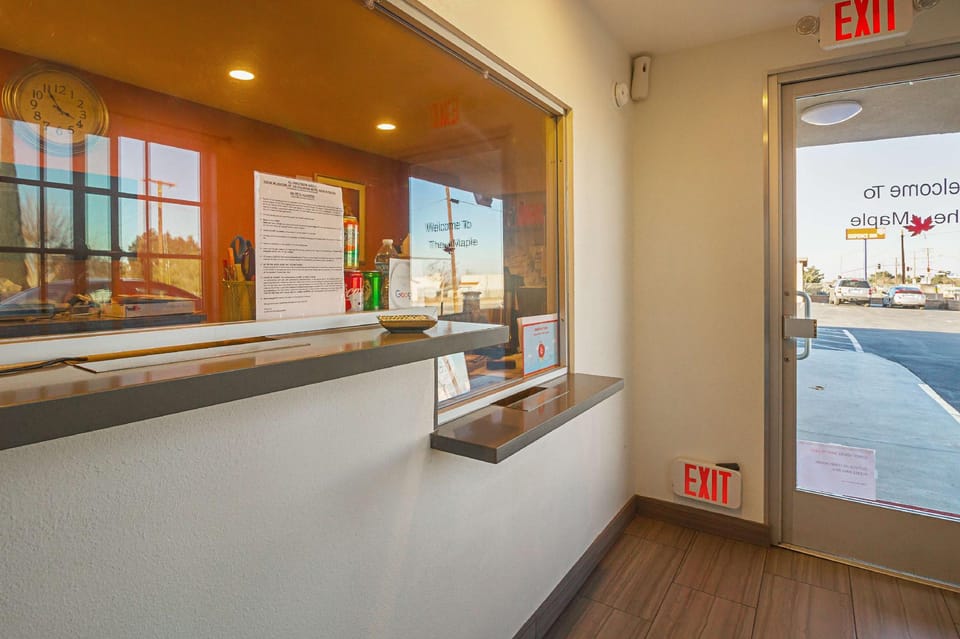 Motel 6 Hesperia, CA - East Hotel in Hesperia
