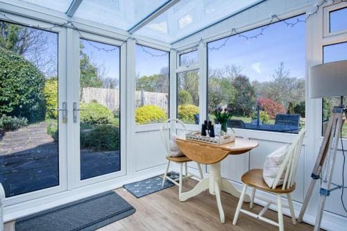 The Willows - 2 Bedroom Cottage - Oxwich Hotel in Wales