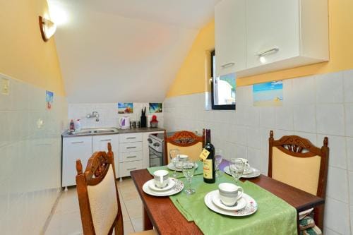 Apartment Mirjana Hotel in Kotor Municipality