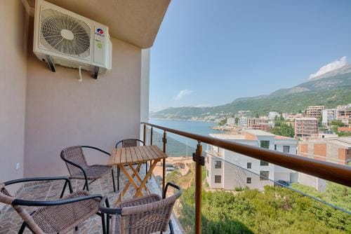 Apart Hotel XXL Lux Hotel in Ulcinj Municipality