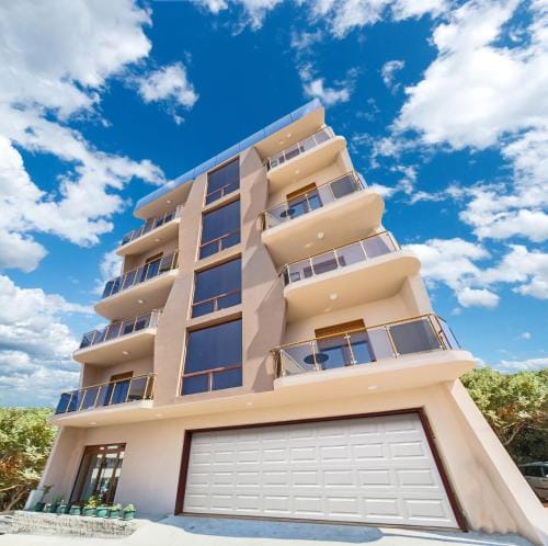 Apart Hotel XXL Lux Hotel in Ulcinj Municipality