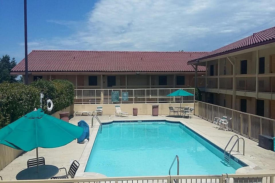 Motel 6 North Little Rock, AR - McCain Hotel in Little Rock